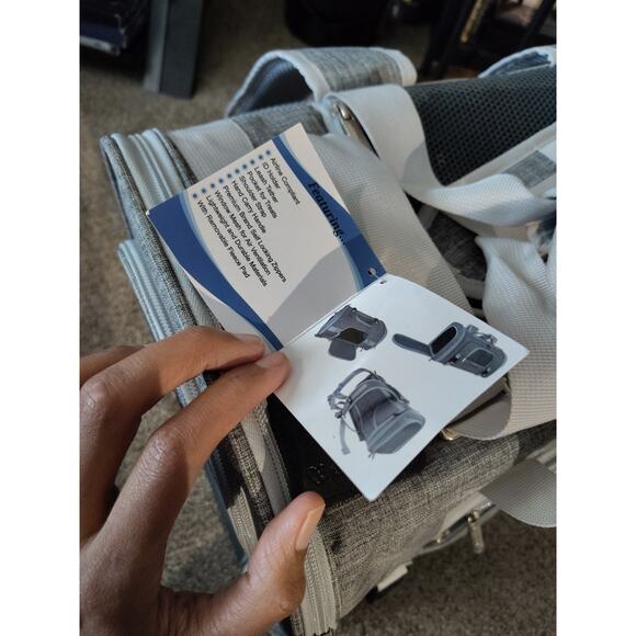 Monterey Series Convertible Horizontal Backpack Pet Carrier Large (Gray) - Picture 3 of 16